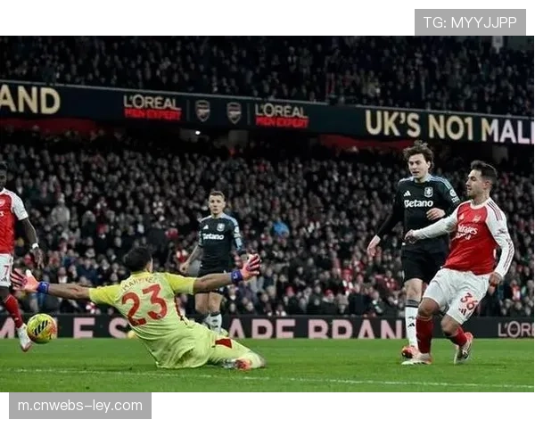 阿森纳领先优势从6分缩水至4分，争冠悬念被重新拧紧